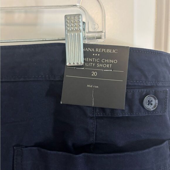 Banana Republic AUTHENTIC CHINO SHORT size 20 NWT BUNDLE OF 2 - Picture 5 of 9